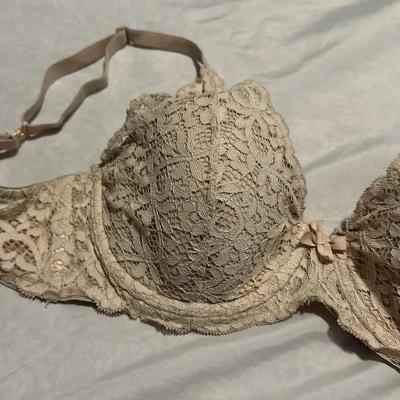 Victoria’s Secret Lined Demi Lace Bra Sz 36C - Picture 5 of 11